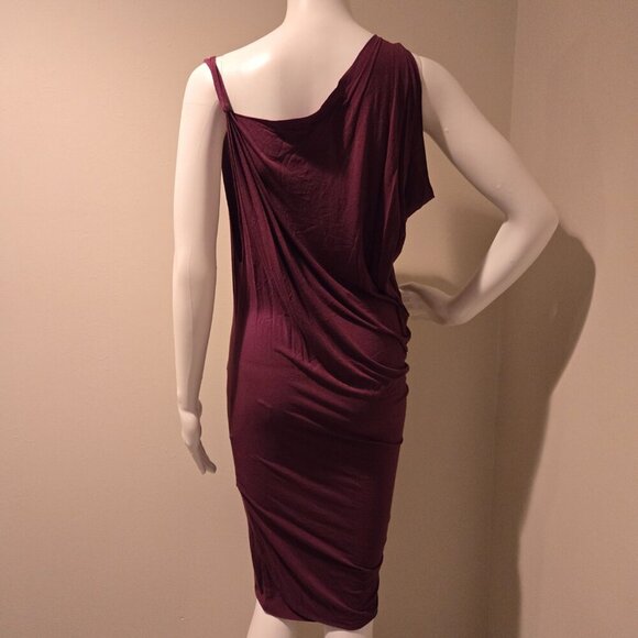 Alice & Olivia Gathered Layer Dress Maroon 12 - Picture 4 of 4